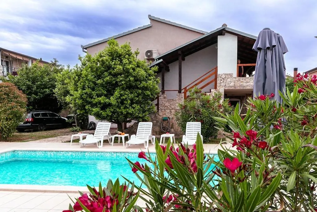 Villa Bijoux, Private Pool, 500M To The Sea And Two Apartments For Two Families Vodnjan 0*,
